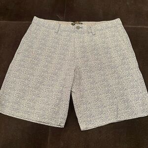 Banana Republic, Aiden short, size 33, blue paisley/flowered with pockets